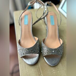 Bedazzled silver evening Shoes